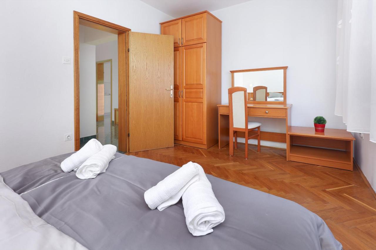 Apartments Villa Bernarda 실로 외부 사진