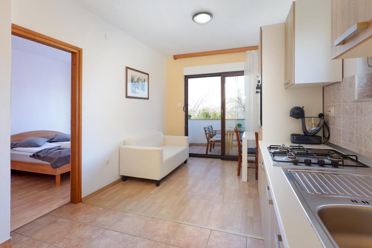 Apartments Villa Bernarda 실로 외부 사진