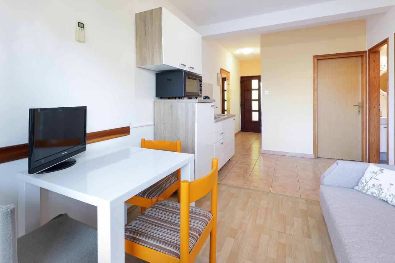 Apartments Villa Bernarda 실로 외부 사진