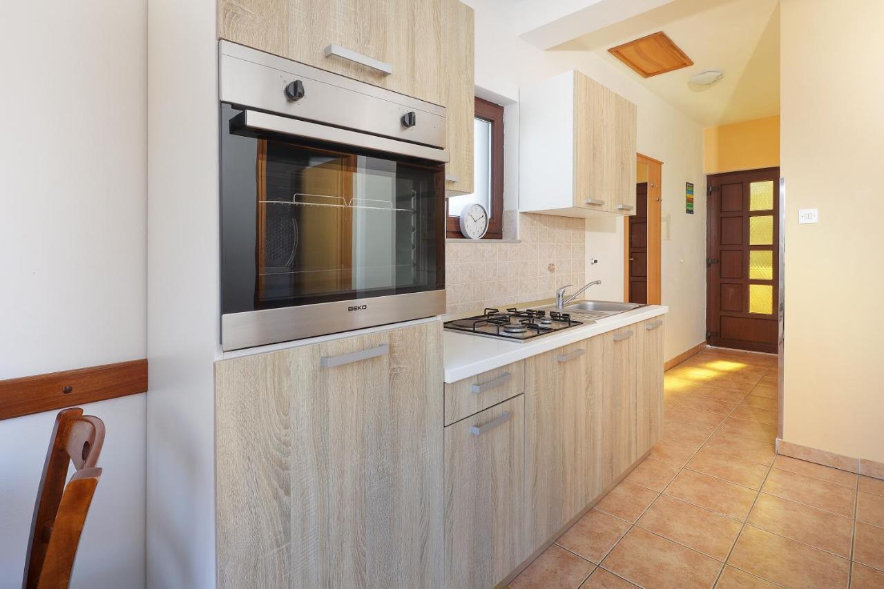 Apartments Villa Bernarda 실로 외부 사진